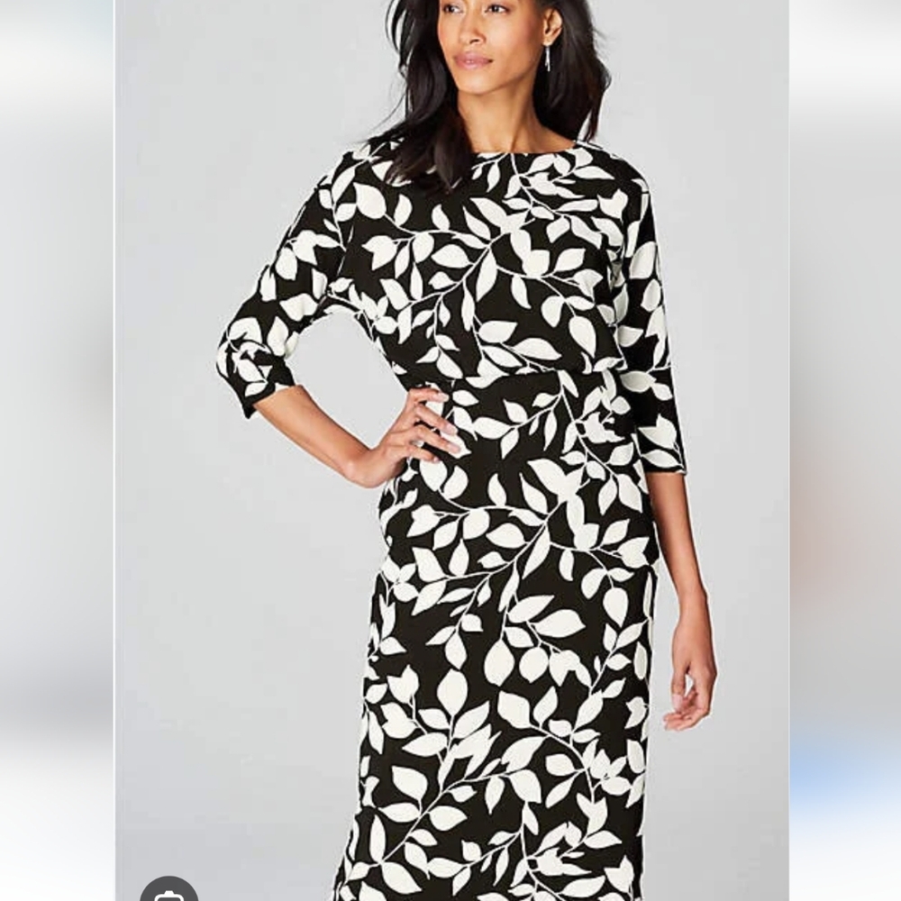 Chic Monochrome Leaf Print Long Sleeve Dress